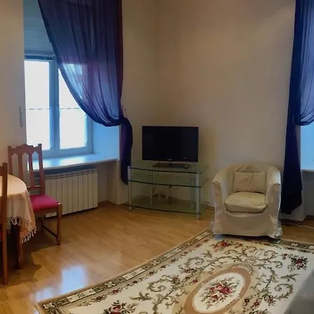 Светлая Квартира В Центре Минска С 2-Мя Спальнями Apartament
