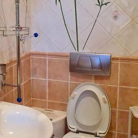 Светлая Квартира В Центре Минска С 2-Мя Спальнями Apartament *